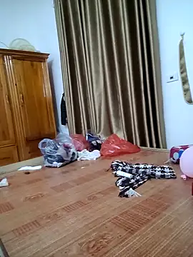 Lolimiu online show from September 18, 2025, 12:12 am