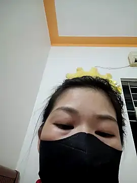 Lolimiu online show from October 4, 2025, 2:26 pm