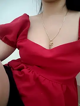 Lolimiu online show from October 6, 2025, 1:52 pm