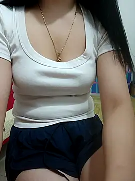 Lolimiu online show from October 19, 2025, 12:00 am