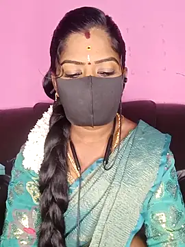 Snapshot of tamilammukuttyy chatting on September 23, 2025, 3:20 am tamilammukuttyy online show from September 23, 2025, 3:20 am