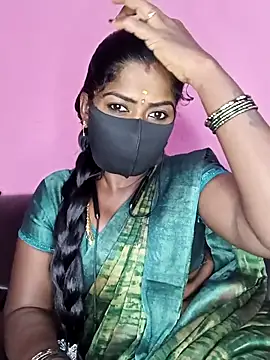 Snapshot of tamilammukuttyy chatting on September 27, 2025, 6:24 pm tamilammukuttyy online show from September 27, 2025, 6:24 pm