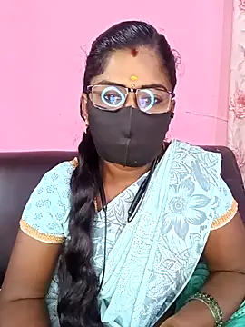 Snapshot of tamilammukuttyy chatting on October 30, 2025, 9:22 am tamilammukuttyy online show from October 30, 2025, 9:22 am