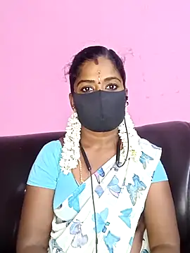 Snapshot of tamilammukuttyy chatting on November 12, 2025, 2:39 pm tamilammukuttyy online show from November 12, 2025, 2:39 pm