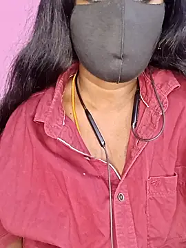 Snapshot of tamilammukuttyy chatting on January 6, 2026, 7:28 pm tamilammukuttyy online show from January 6, 2026, 7:28 pm