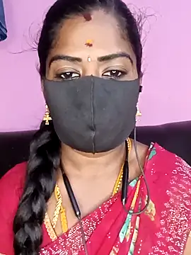 Snapshot of tamilammukuttyy chatting on February 16, 2026, 6:26 pm tamilammukuttyy online show from February 16, 2026, 6:26 pm