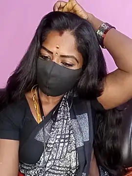 Snapshot of tamilammukuttyy chatting on February 18, 2026, 11:22 pm tamilammukuttyy online show from February 18, 2026, 11:22 pm