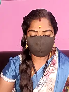 Snapshot of tamilammukuttyy chatting on February 19, 2026, 12:12 pm tamilammukuttyy online show from February 19, 2026, 12:12 pm