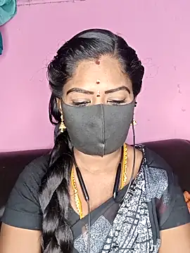 Snapshot of tamilammukuttyy chatting on February 20, 2026, 4:31 am tamilammukuttyy online show from February 20, 2026, 4:31 am