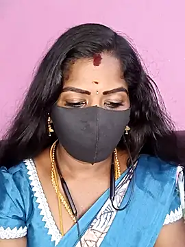 Snapshot of tamilammukuttyy chatting on February 24, 2026, 8:56 am tamilammukuttyy online show from February 24, 2026, 8:56 am