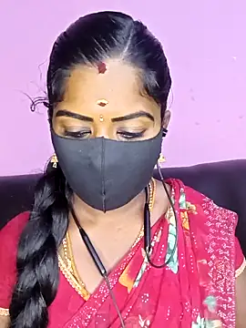 Snapshot of tamilammukuttyy chatting on February 25, 2026, 10:25 am tamilammukuttyy online show from February 25, 2026, 10:25 am