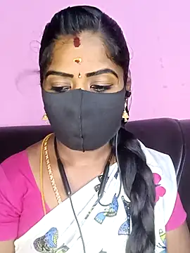 Snapshot of tamilammukuttyy chatting on March 20, 2026, 12:32 pm tamilammukuttyy online show from March 20, 2026, 12:32 pm