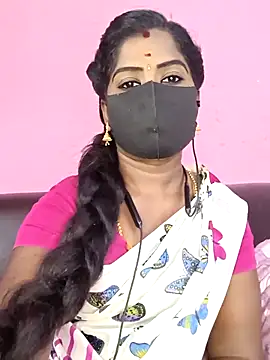 Snapshot of tamilammukuttyy chatting on April 8, 2026, 9:20 am tamilammukuttyy online show from April 8, 2026, 9:20 am