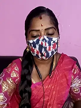 Snapshot of tamilammukuttyy chatting on April 15, 2026, 9:49 am tamilammukuttyy online show from April 15, 2026, 9:49 am