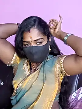 Snapshot of tamilammukuttyy chatting on April 16, 2026, 11:33 am tamilammukuttyy online show from April 16, 2026, 11:33 am