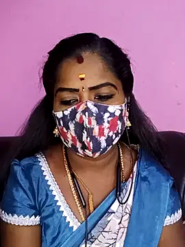 Snapshot of tamilammukuttyy chatting on April 18, 2026, 5:44 am tamilammukuttyy online show from April 18, 2026, 5:44 am