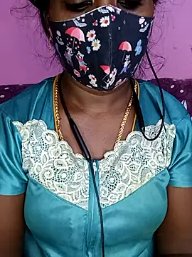 Snapshot of tamilammukuttyy chatting on May 11, 2026, 3:18 pm tamilammukuttyy online show from May 11, 2026, 3:18 pm