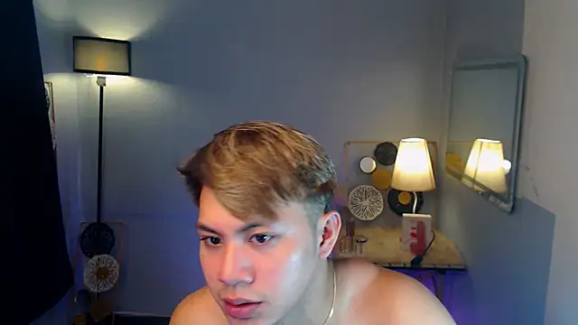 Snapshot of Urfucker_drei chatting on September 27, 2025, 8:41 am Urfucker drei online show from September 27, 2025, 8:41 am
