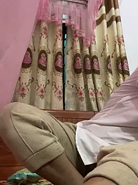 mai-xinh online show from October 28, 2025, 6:06 am