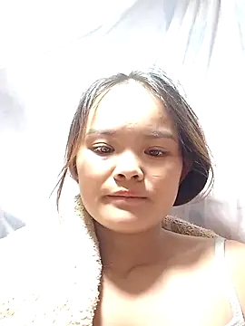 xinhxinhcute online show from October 21, 2025, 11:16 pm