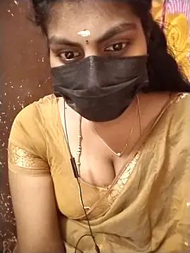 Snapshot of Nithiila chatting on December 19, 2025, 5:25 am Nithiila online show from December 19, 2025, 5:25 am