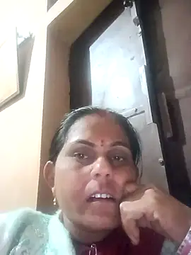 Snapshot of Hot_rachnasexy chatting on February 11, 2026, 6:35 pm Hot rachnasexy online show from February 11, 2026, 6:35 pm