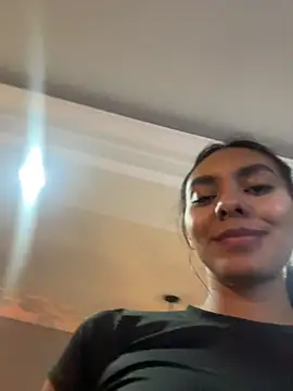 Snapshot of GiorgiaLuxee chatting on November 21, 2025, 11:14 pm GiorgiaLuxee online show from November 21, 2025, 11:14 pm