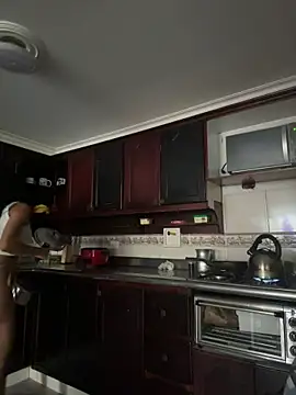 Snapshot of GiorgiaLuxee chatting on December 14, 2025, 12:10 pm GiorgiaLuxee online show from December 14, 2025, 12:10 pm