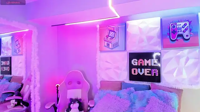 Snapshot of LindaWz_ chatting on January 9, 2026, 4:48 am LindaWz online show from January 9, 2026, 4:48 am