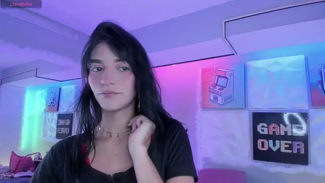 Snapshot of LindaWz_ chatting on January 10, 2026, 4:14 am LindaWz online show from January 10, 2026, 4:14 am