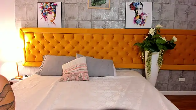 Snapshot of LiilithNova chatting on November 18, 2025, 4:06 am LiilithNova online show from November 18, 2025, 4:06 am