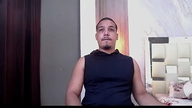 taylor collins  online show from October 7, 2025, 5:32 pm