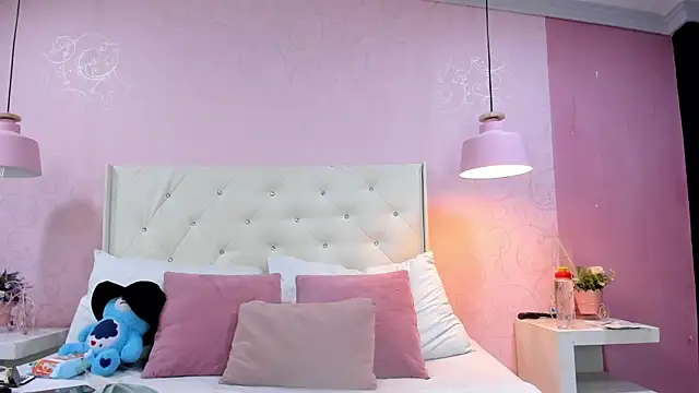 Boss Domiinator online show from February 21, 2026, 12:17 pm