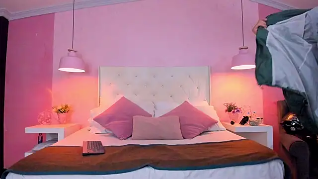 Boss Domiinator online show from February 27, 2026, 12:05 pm