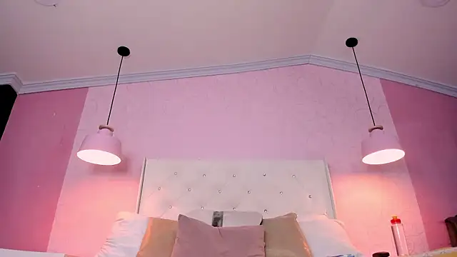 Boss Domiinator online show from March 1, 2026, 9:44 am