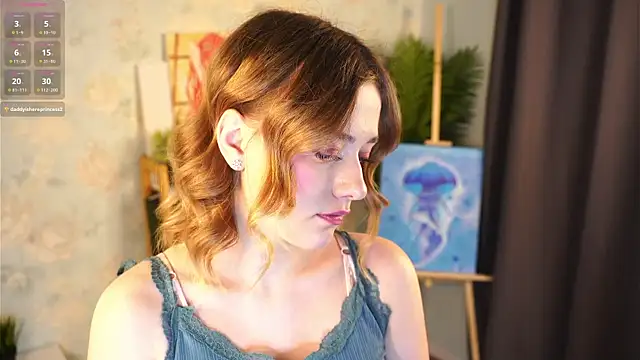 Snapshot of HollieCollelo chatting on February 26, 2026, 3:05 am HollieCollelo online show from February 26, 2026, 3:05 am