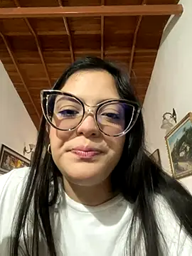 alilith online show from October 25, 2025, 6:24 pm