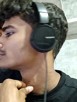 Snapshot of jitendra5834 chatting on October 23, 2025, 5:40 am jitendra5834 online show from October 23, 2025, 5:40 am