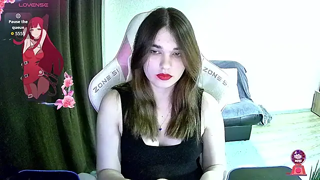 Snapshot of Kris_Moss chatting on November 13, 2025, 8:08 pm Kris Moss online show from November 13, 2025, 8:08 pm