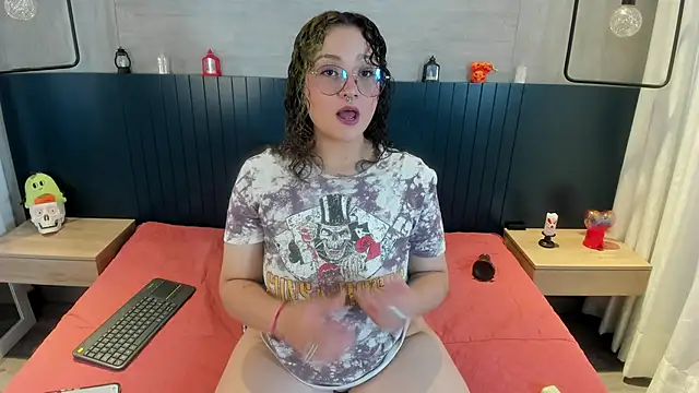 tara black online show from October 10, 2025, 3:05 am