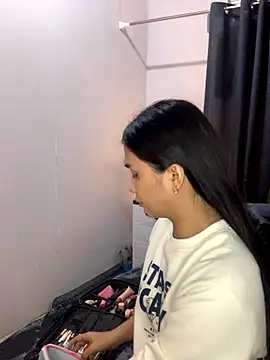 Snapshot of AngelHille chatting on September 28, 2025, 3:39 pm AngelHille online show from September 28, 2025, 3:39 pm