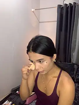 Snapshot of AngelHille chatting on October 9, 2025, 5:11 pm AngelHille online show from October 9, 2025, 5:11 pm