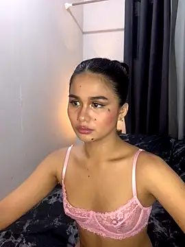 Snapshot of AngelHille chatting on October 14, 2025, 4:19 pm AngelHille online show from October 14, 2025, 4:19 pm