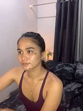 Snapshot of AngelHille chatting on November 6, 2025, 5:47 pm AngelHille online show from November 6, 2025, 5:47 pm