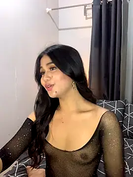 Snapshot of AngelHille chatting on November 26, 2025, 5:58 pm AngelHille online show from November 26, 2025, 5:58 pm