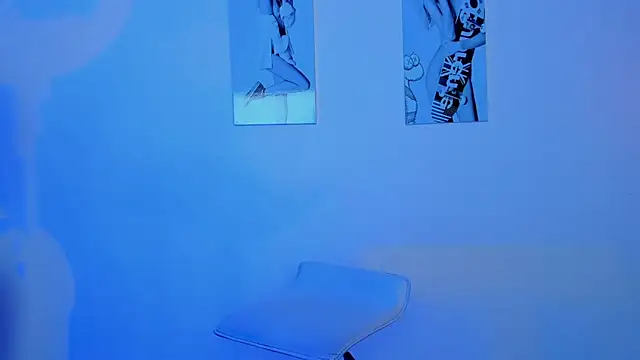 Roseaurora online show from November 5, 2025, 7:36 pm