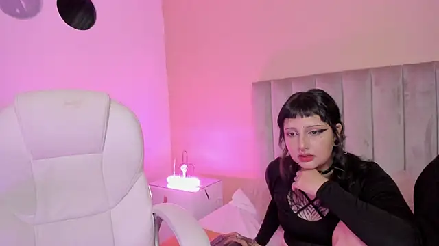 Snapshot of May_y_Goeth chatting on September 9, 2025, 2:33 am May y Goeth online show from September 9, 2025, 2:33 am