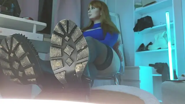 CruelSiren online show from December 4, 2025, 8:17 pm