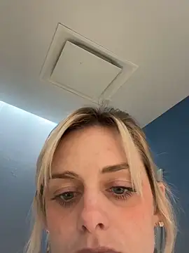 BriTaySayy online show from October 28, 2025, 8:44 pm