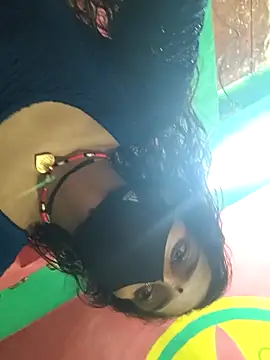 Snapshot of So_pinki chatting on September 10, 2025, 9:09 am So pinki online show from September 10, 2025, 9:09 am